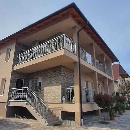 In - Balaton 44880 Appartamento *